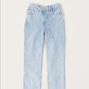 Abercrombie 90’s High Rise Straight Leg Curve Love Jeans